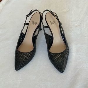 IMPO "Tuxie" waffle dress pump